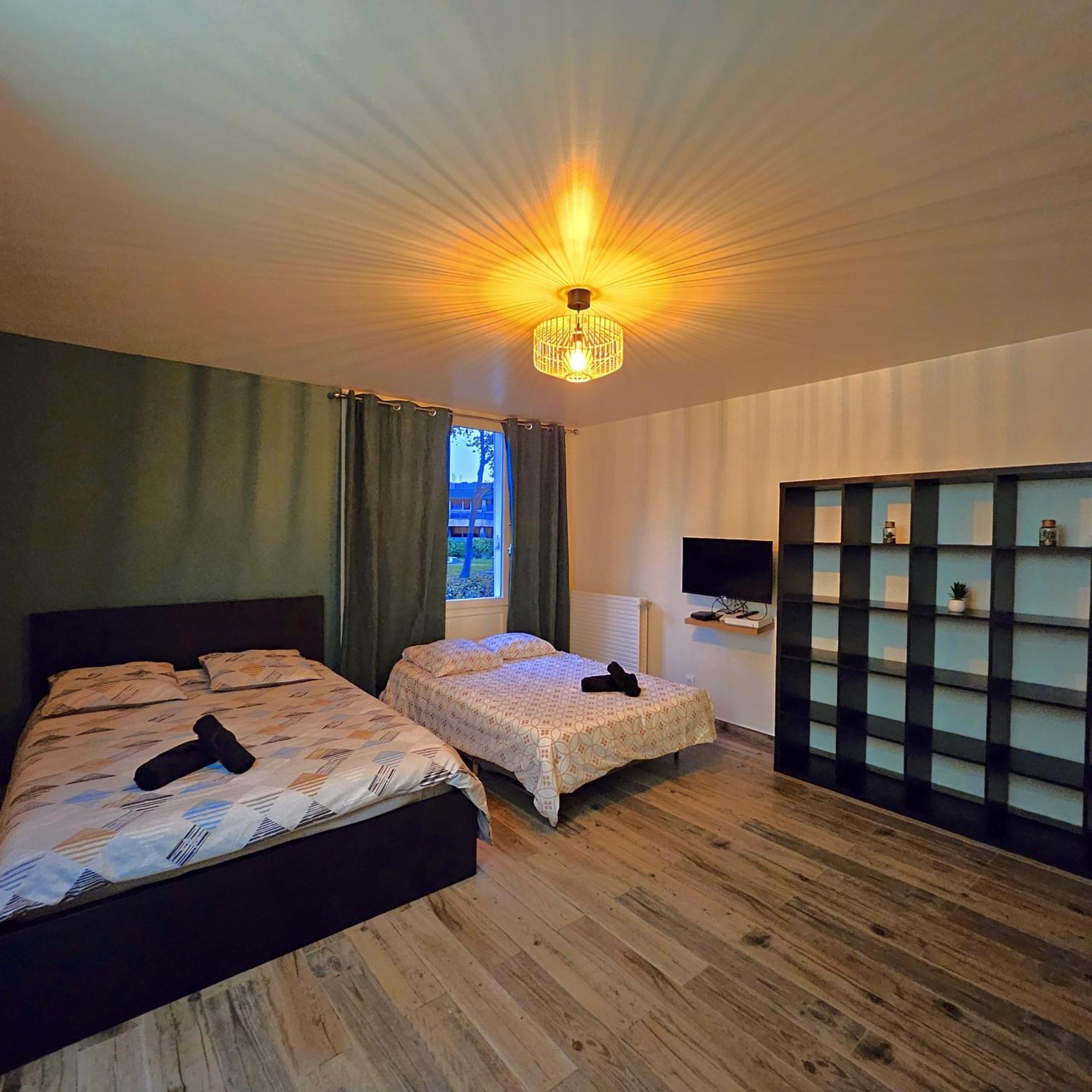 Studio Cosy Confort Moderne Vaulx-en-Velin Extérieur photo